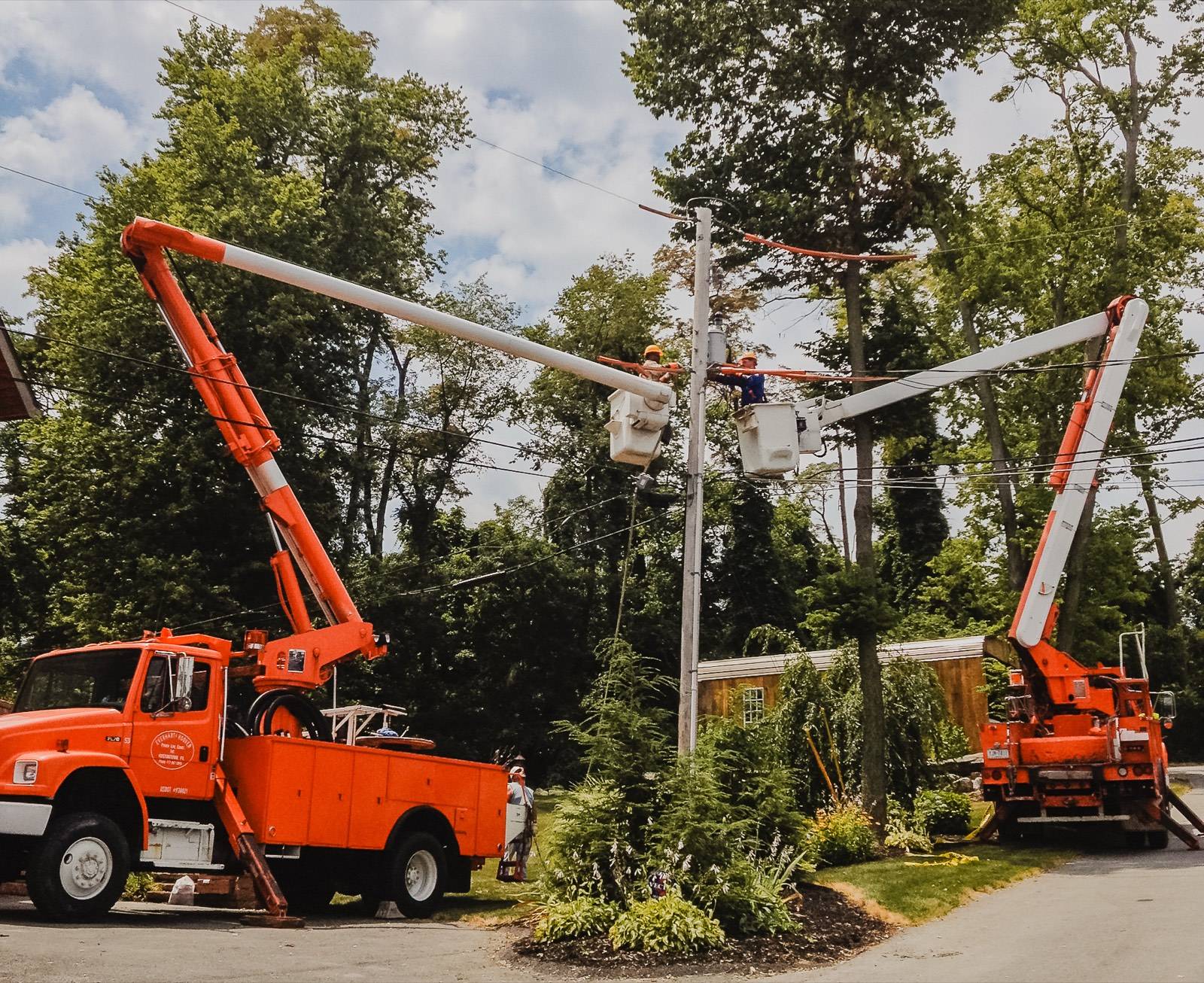 Overhead distribution work